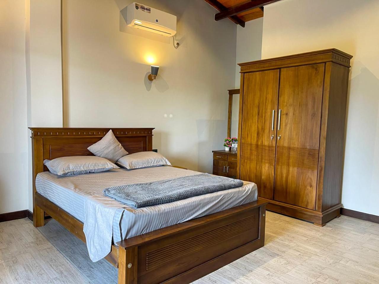Lush Breeze Hotel Kandy Luaran gambar
